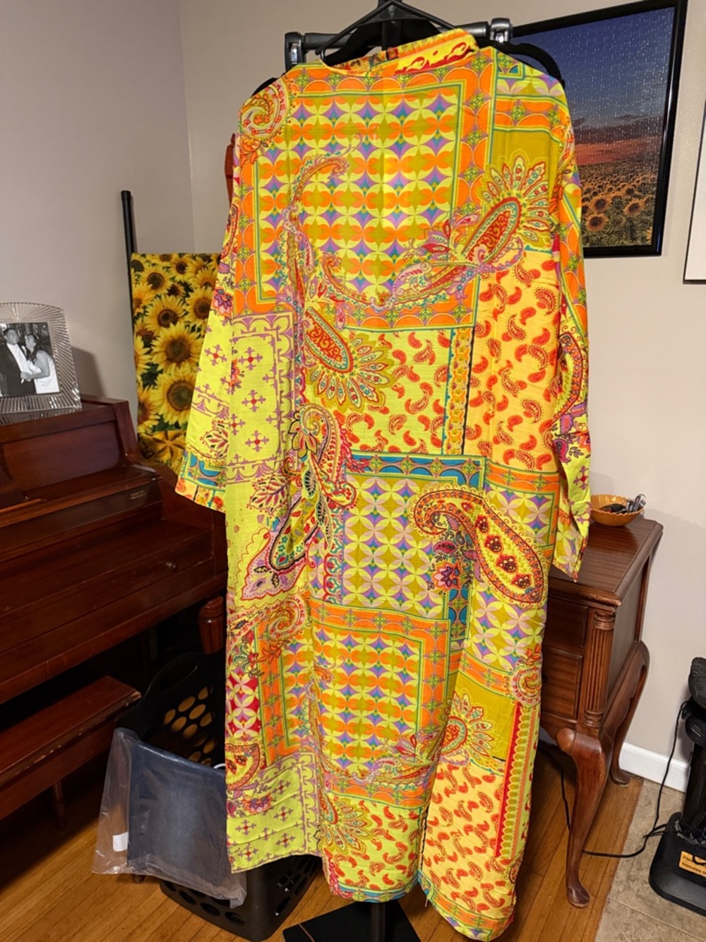 Raj Colorful Geometric & Paisley Print Kimono - Picture 4 of 6